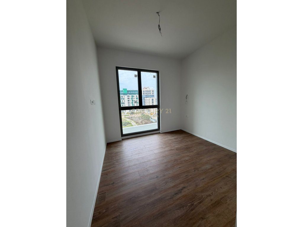 SHESIM APARTAMENT 2+1 TEK TIRANA PARK AVENUE!!!