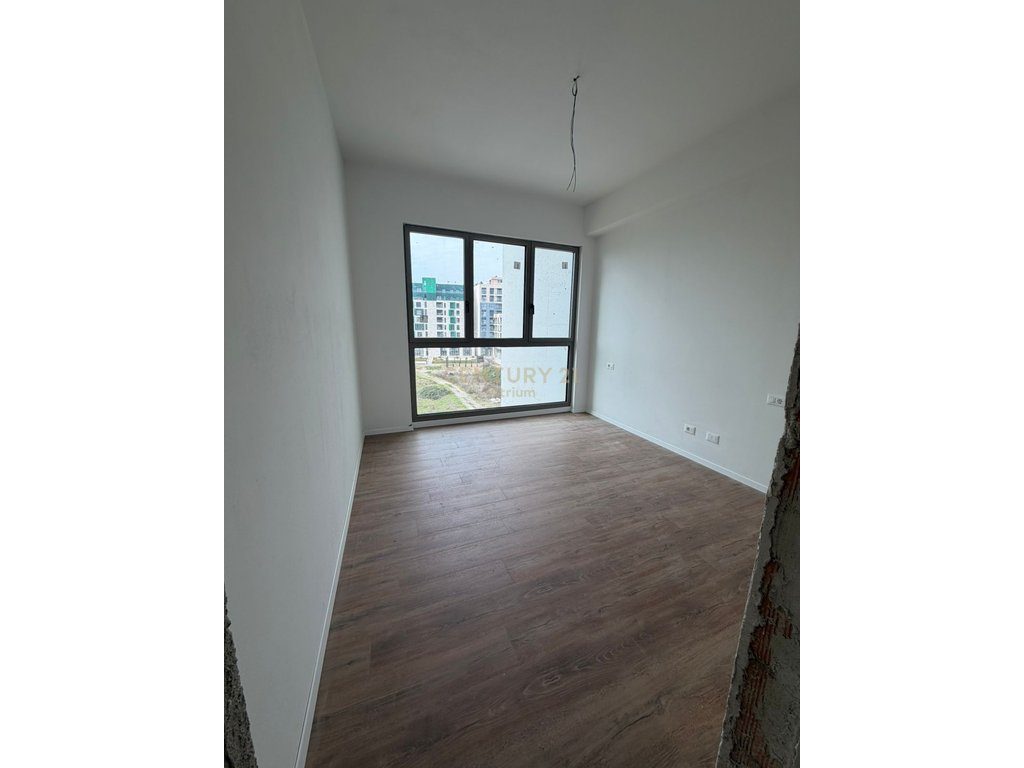 SHESIM APARTAMENT 2+1 TEK TIRANA PARK AVENUE!!!