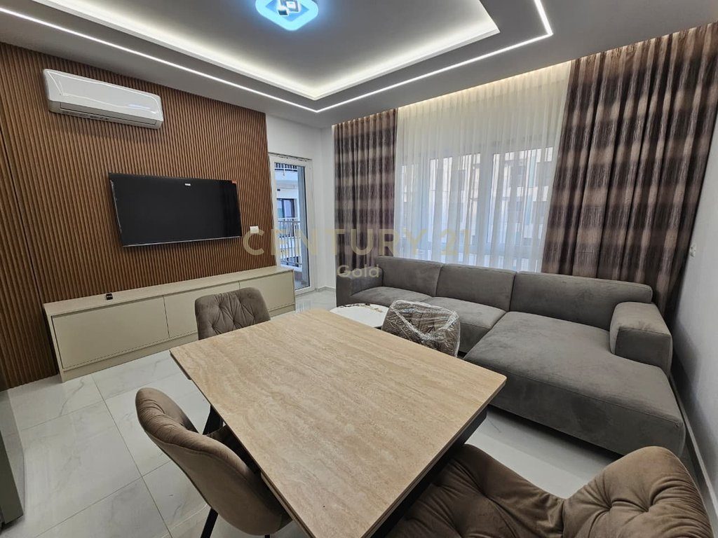 JAPIM ME QIRA APARTAMENT 1+1+POST PARKIMI!