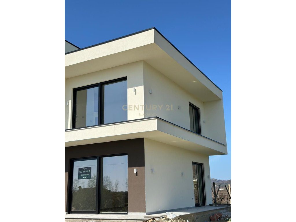 EKSLUZIVE! SHITET VILE INDIVIDUALE ME PISHINE NE GJIRIN E LALZIT!  340.000€