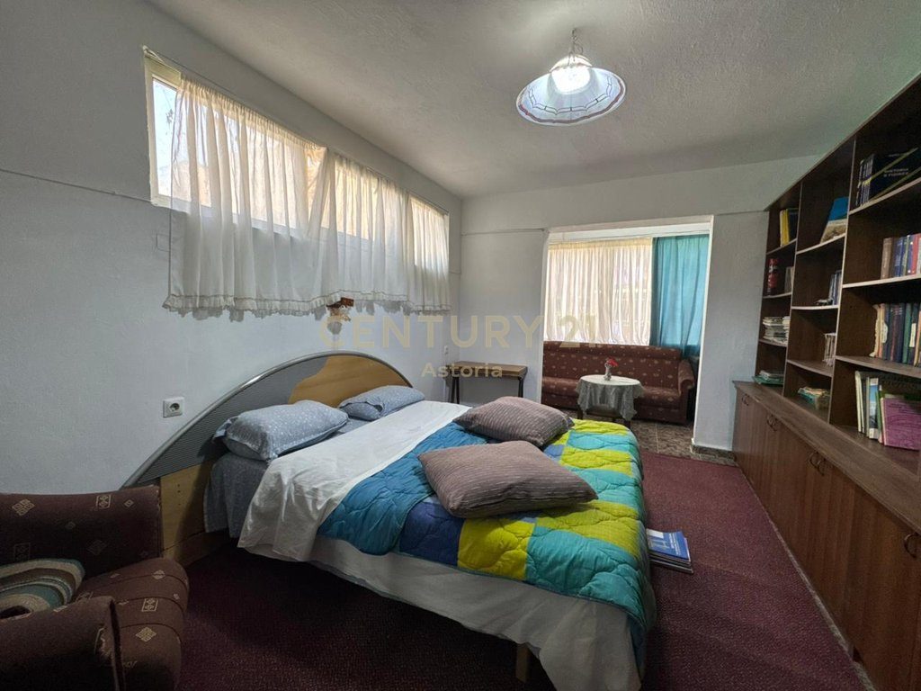 JEPET ME QIRA APARTAMENT 2+1 – MATERNITETI I RI