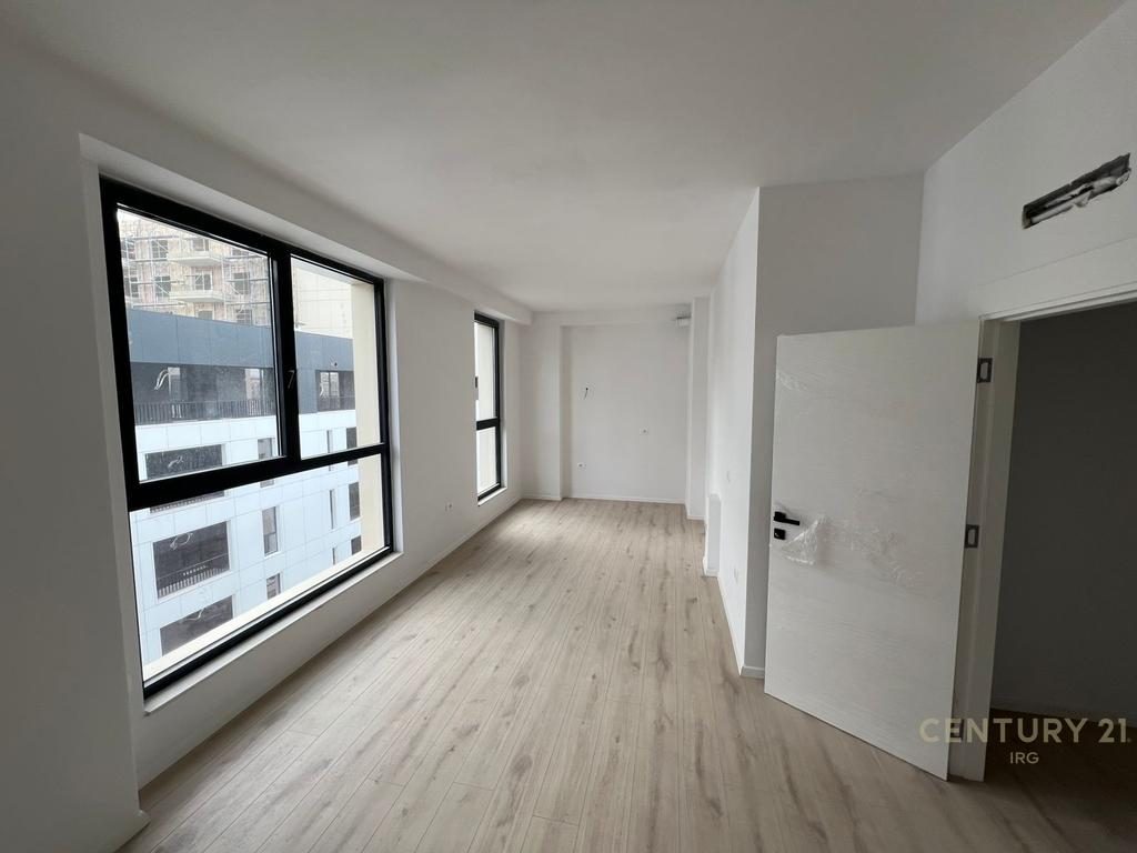 APARTAMENT 2+1+2 PER SHITJE TEK BULEVARDI I RI!