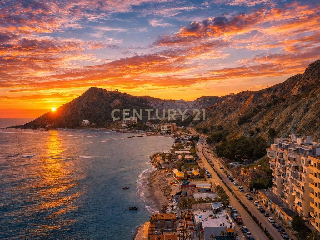 Ambient Komercial për Shitje në Currila, Durrës, Pranë Rrugës Kryesore !