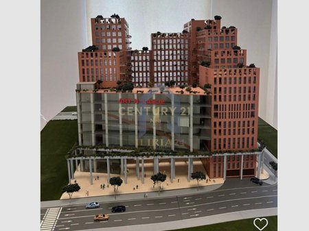 Tek Tirana Tower shesim apartament 1+1, tek Rruga "Xhanfize Keko" ne Xhamllik!