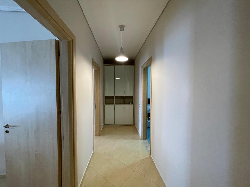 APARTAMENT 2+1+2 NE VLORE!