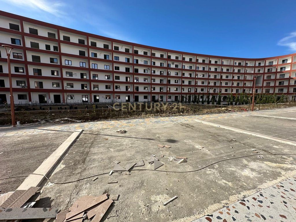 SHITET APARTAMENT 1+1  ME OBORR NE REZIDENCEN EON GOLEM!
