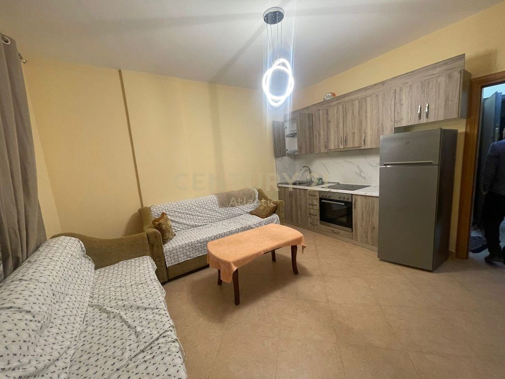 Apartament 1+1 Shitje në Shkëmbi i Kavajës, Durrës