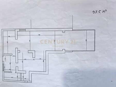 Jepet Ambient Komercial me Qira – Mundësi Duplex – pranë Rrugës Bardhyl