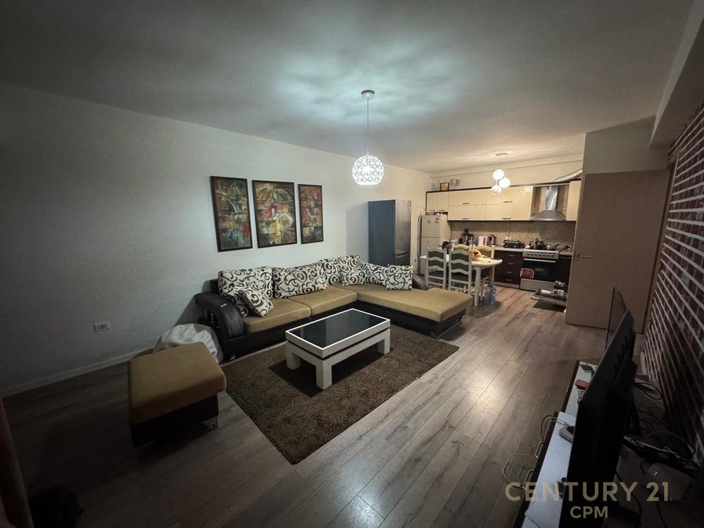 Apartament 1+1 Për Shitje në Fresku, Tiranë