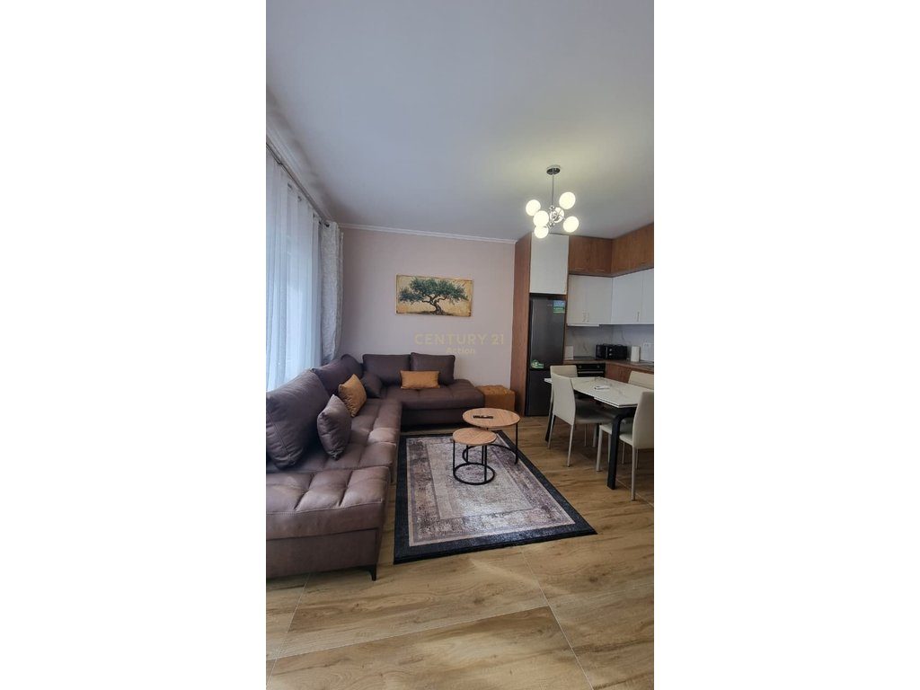 Apartament 1+1 me Post Parkimi me Qira tek Zogu i Zi!