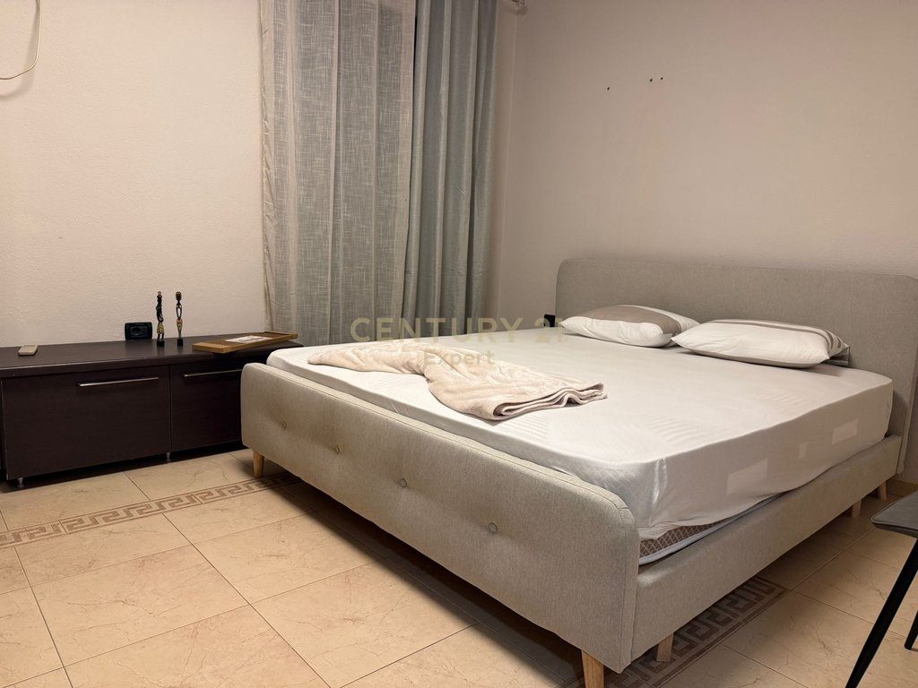 SHESIM APARTAMENT 2+1 NE RRUGEN E DURRESIT !