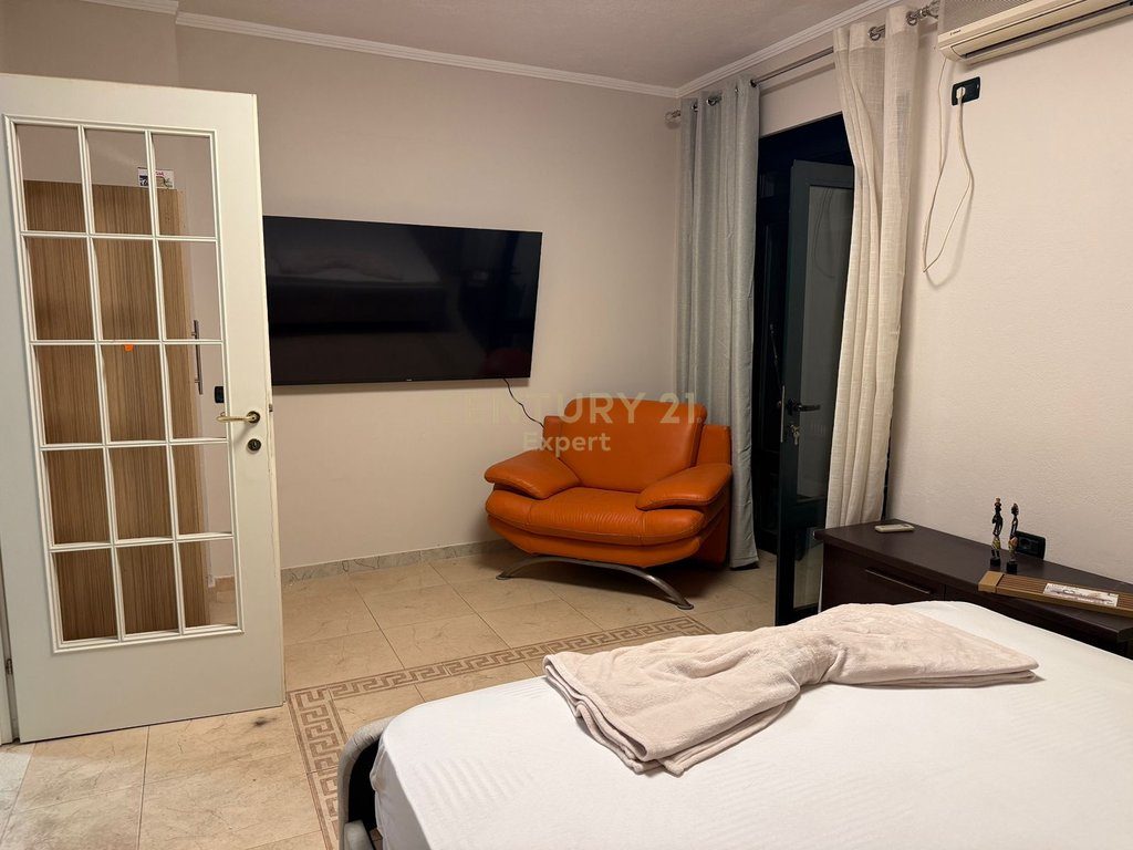 SHESIM APARTAMENT 2+1 NE RRUGEN E DURRESIT !