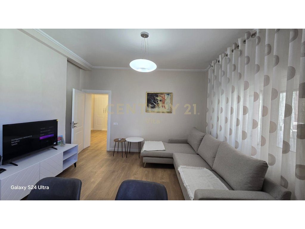 Apartament 2+1 me Qira pranë Muzeumit, Durres !