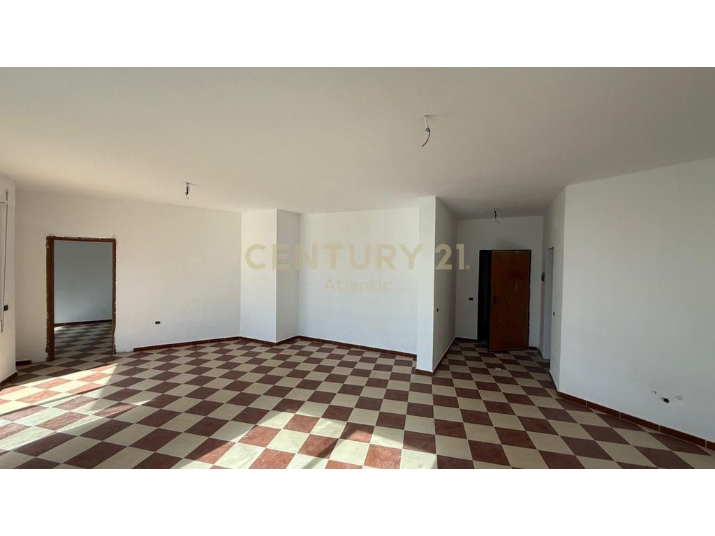 Apartament 1+1 Për Shitje në Shkëmbi i Kavajës, Durrës
