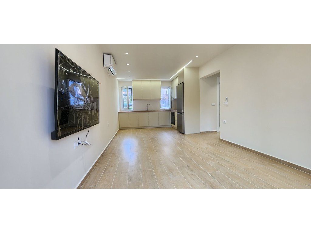 SARANDE, SHESIM APARTAMENT 1+1