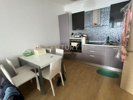 Apartament 2+1+2 per shitje tek Uji i Ftohte