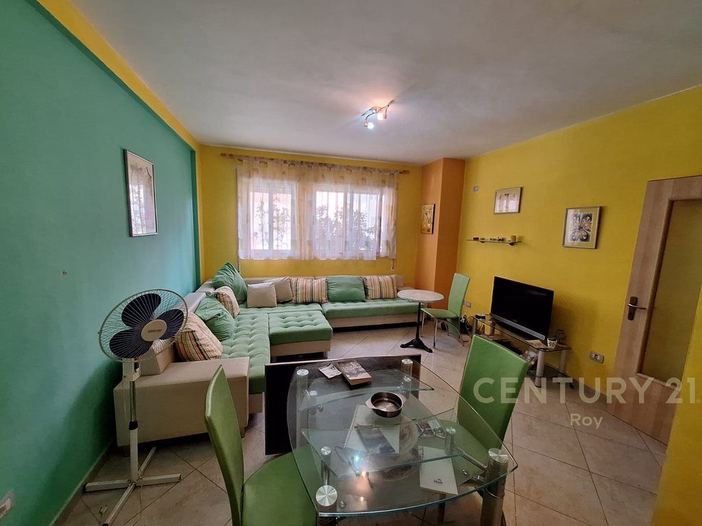 Apartament 1+1+ Parking Për Shitje në Golem, Kompleksi  Agza - 70,000€.
