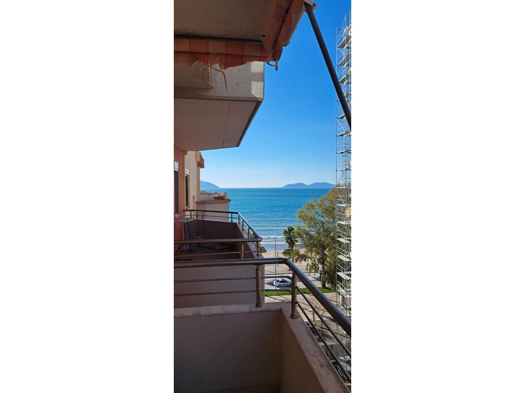 JEPET PER QIRA APARTAMENT 1+1,ME PAMJE NGA DETI,NE LUNGOMARE( E disponueshme prej shtatorit!