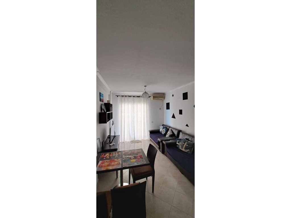 JEPET PER QIRA APARTAMENT 1+1,ME PAMJE NGA DETI,NE LUNGOMARE( E disponueshme prej shtatorit!
