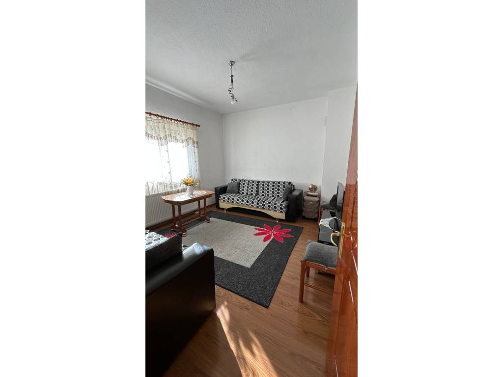 SHTËPI PRIVATE PËR SHITJE NË POGRADEC – RRUGA E MOKRËS, ME 200 M2 TRUALL !!!!
