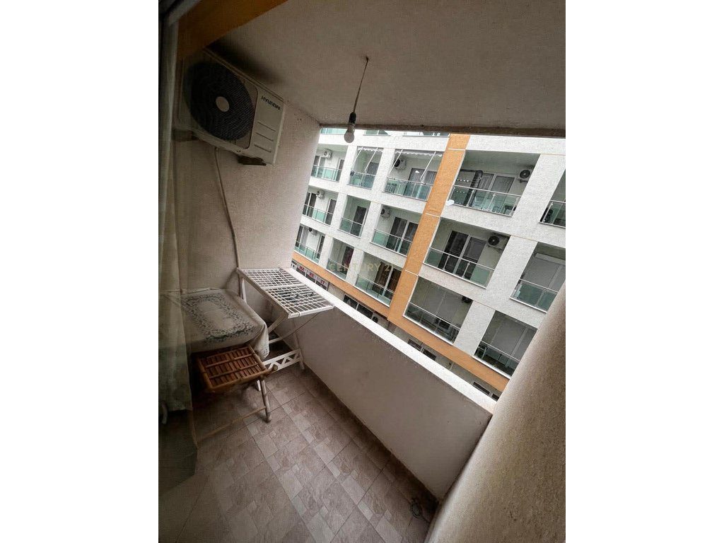 Shitet apartament në zemër të Shëngjinit – 70 metra nga deti
