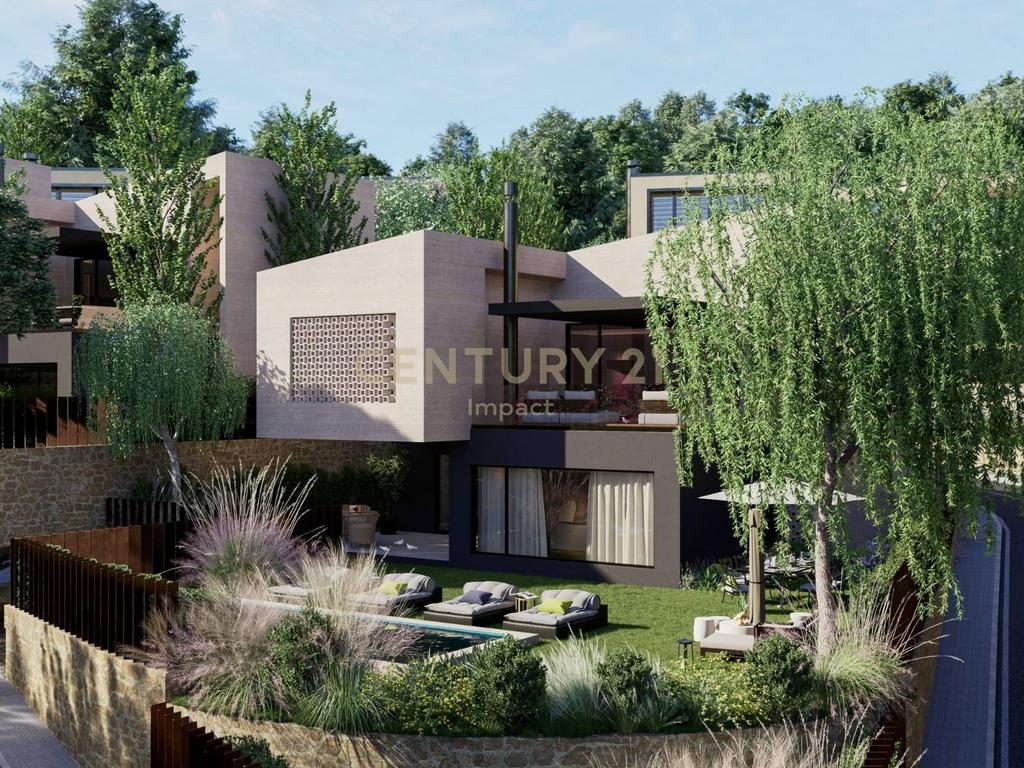 Vilë e bashkangjitur 3+1+4 Për Shitje te SeeHëna Mjull - Bathore, Tiranë - 585,000€ | 378.4 m²