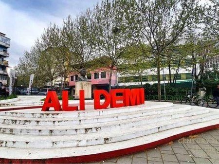 Ambient Komercial për Shitje 20 m²!