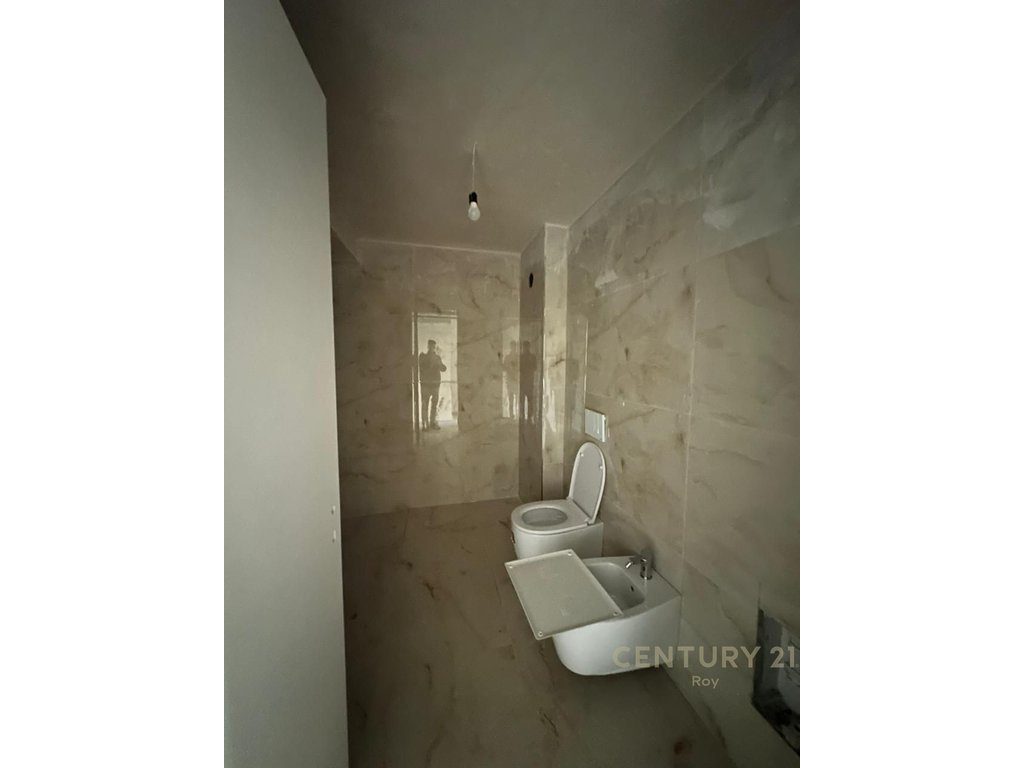 Duplex 2+1+2 Në Shitje në Mali i Robit, Durrës - 170,750€ | 126 m²