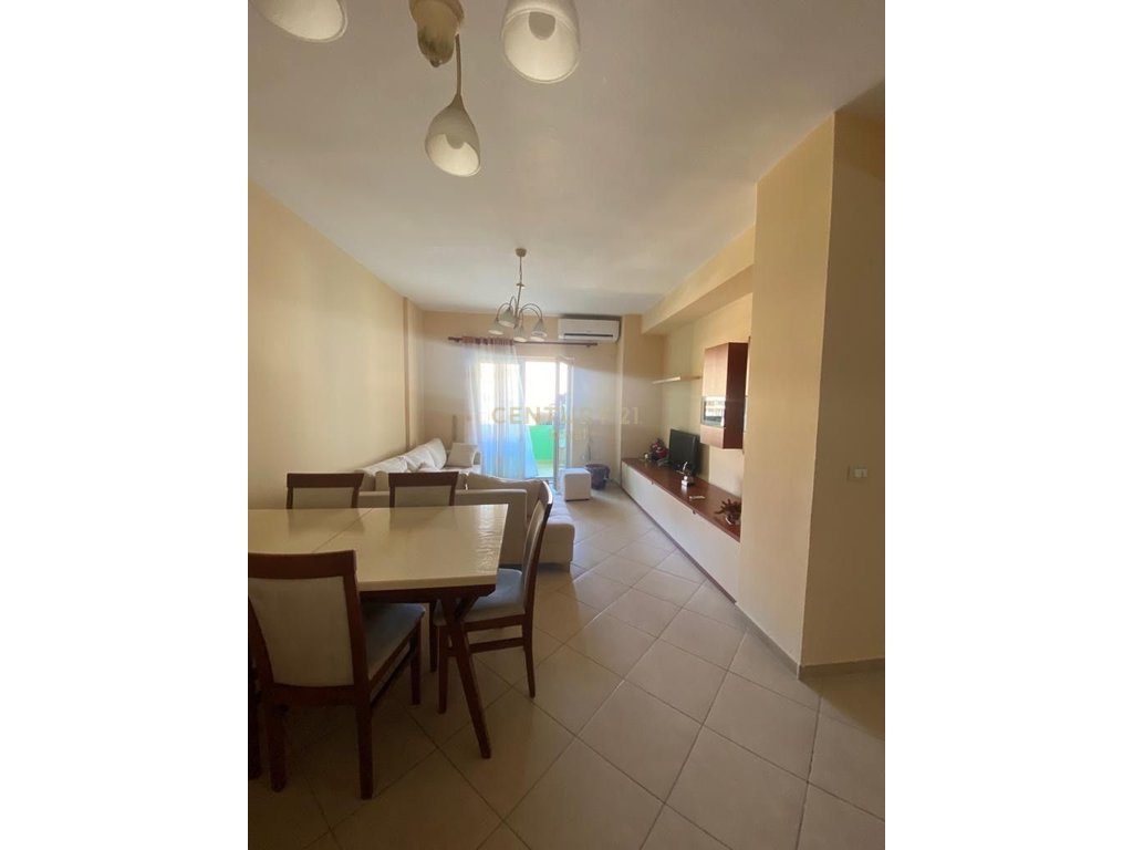 Jepet me Qira Apartament 2+1+2  – Zogu i Zi