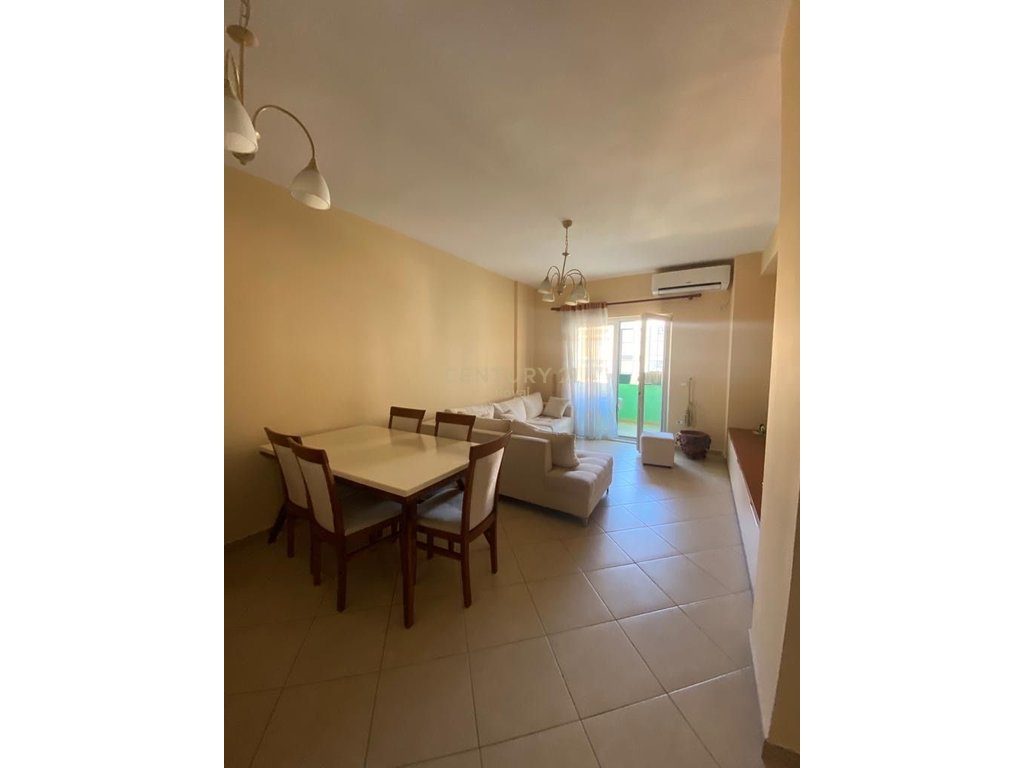 Jepet me Qira Apartament 2+1+2  – Zogu i Zi