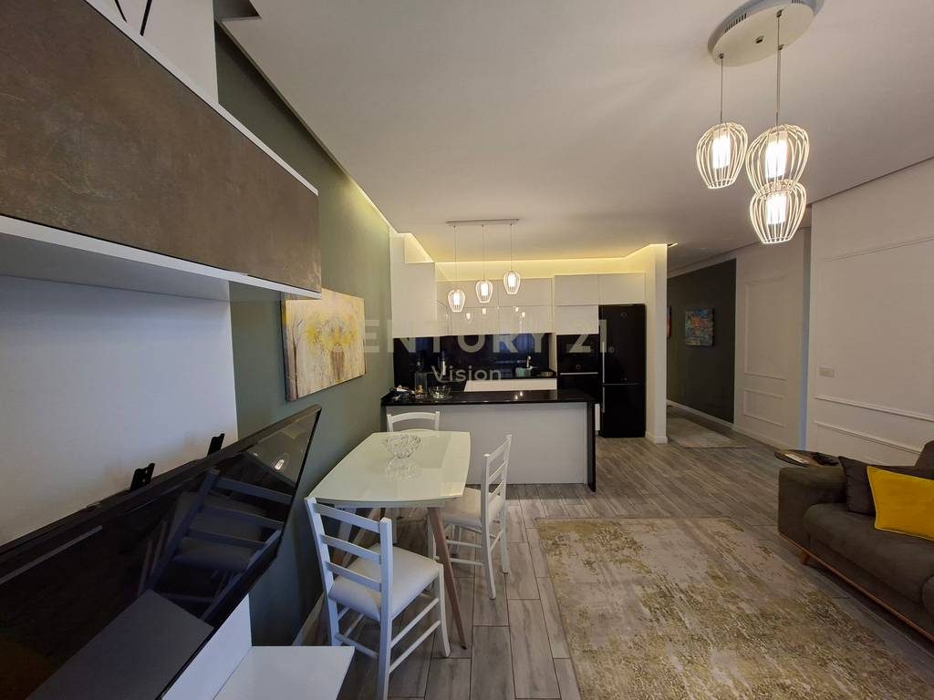 Apartament 2+1+2  per shitje prane Restorant Tradita Shkoder