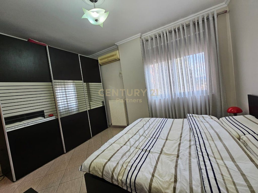 APARTAMENT 2+1 PËR QIRA – GLOBE, Ish Parku TIRANË