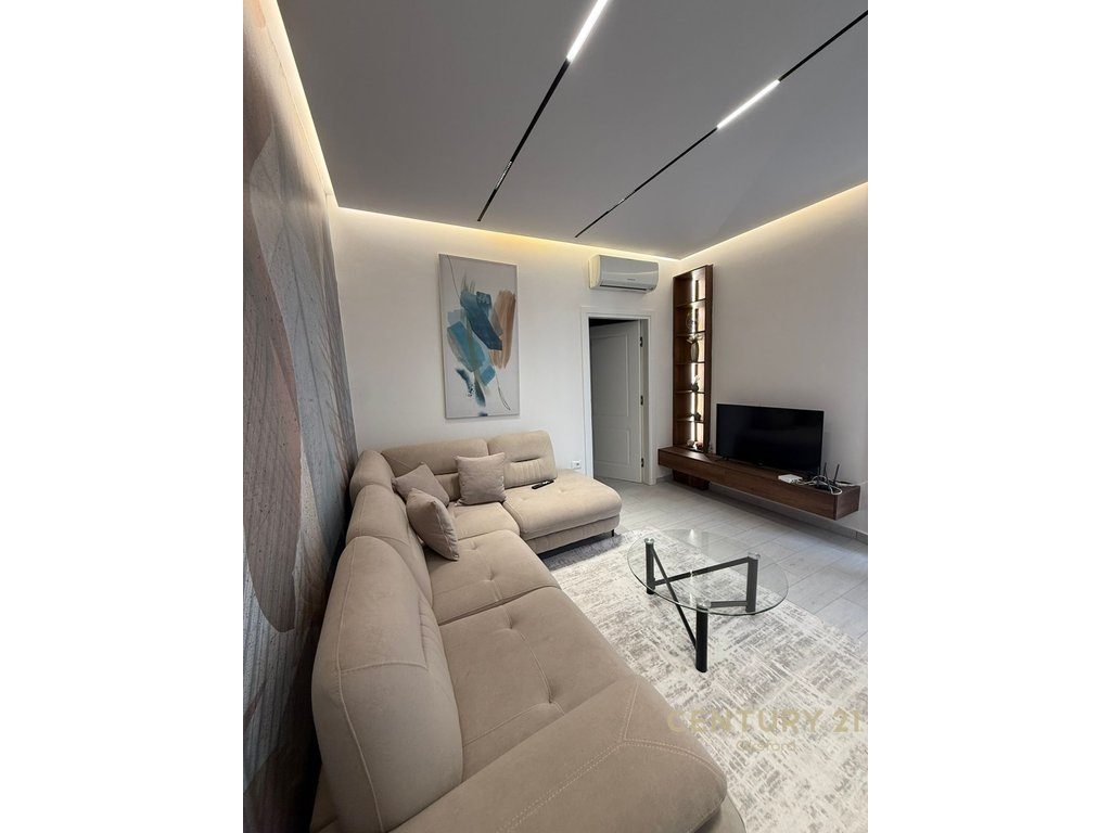 Apartament luksoz 1+1 për shitje – River Residence, Tiranë