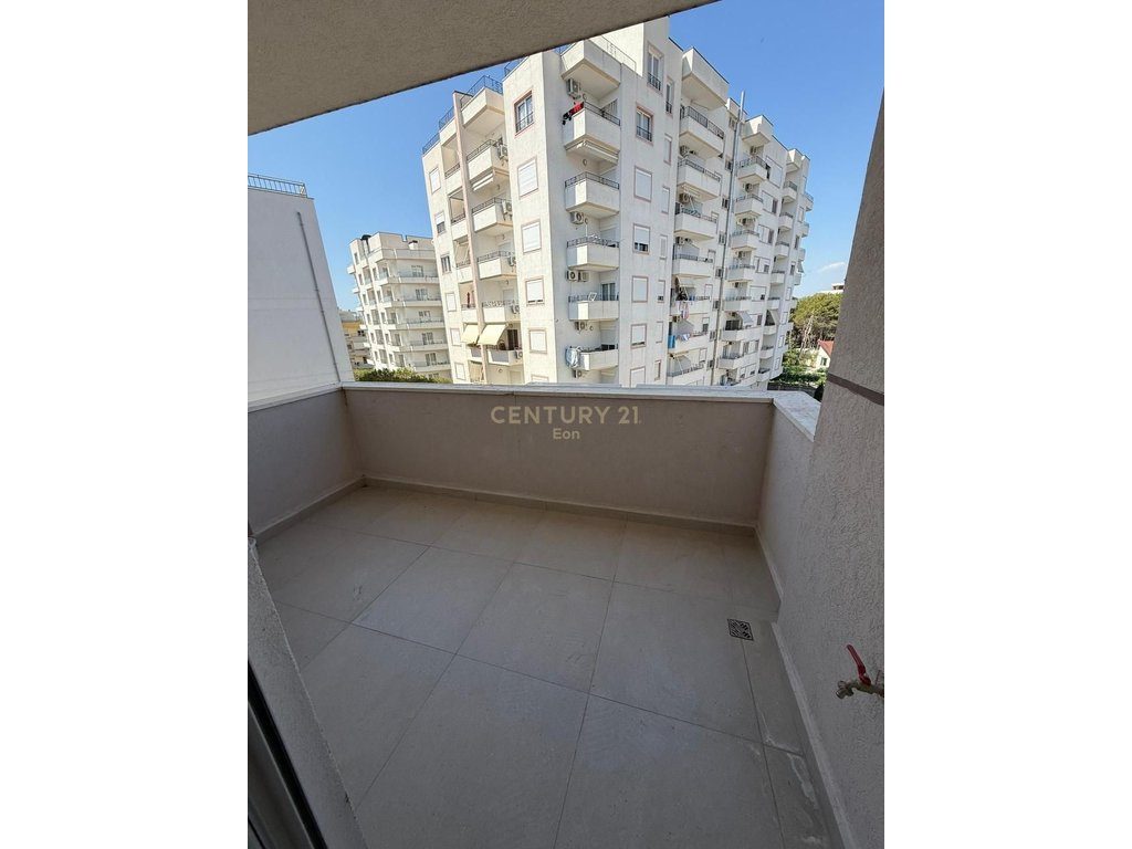 APARTAMENT 1+1 PER SHITJE VETEM 100M NGA DETI, NE QERRET !
