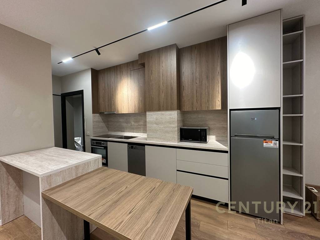 Apartament Luksoz 2+1 me
qira te "Golden Tower
Residence"