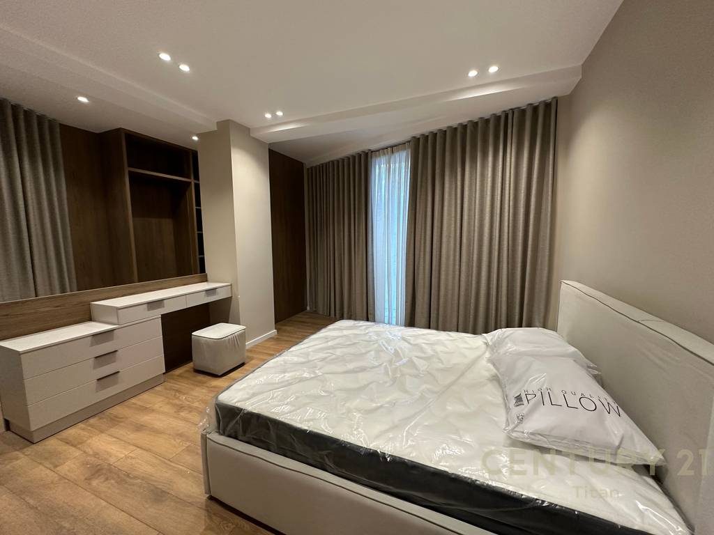 Apartament Luksoz 2+1 me
qira te "Golden Tower
Residence"