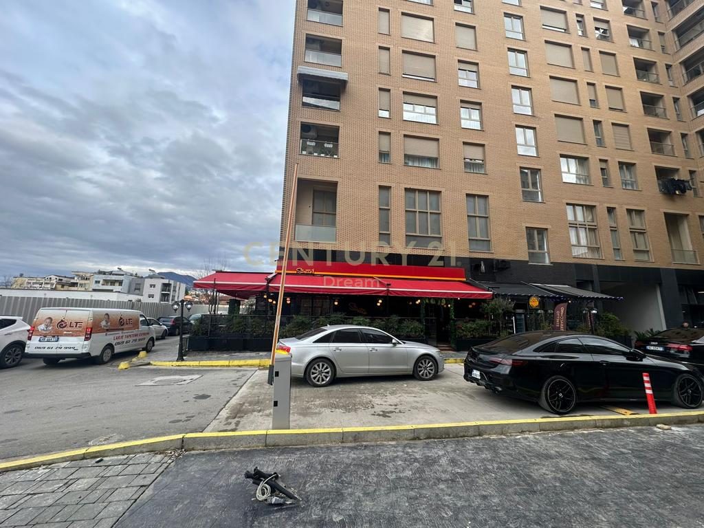 Shitet Ambient Komercial Bar–Kafe & Tabakino | Biznes i Konsoliduar