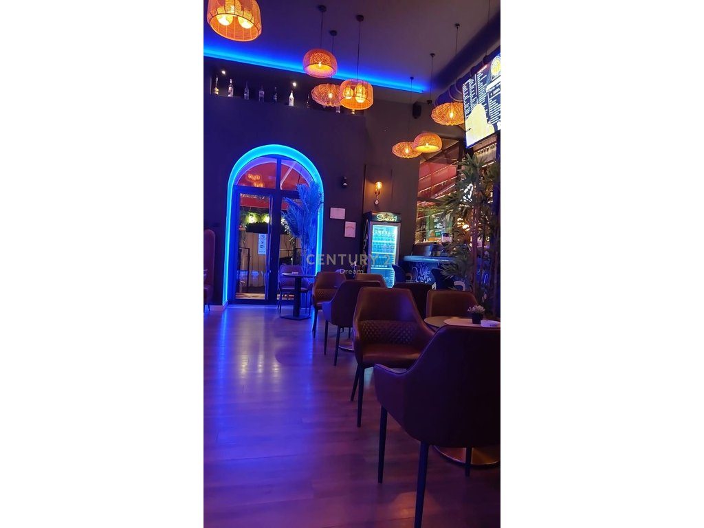 Shitet Ambient Komercial Bar–Kafe & Tabakino | Biznes i Konsoliduar