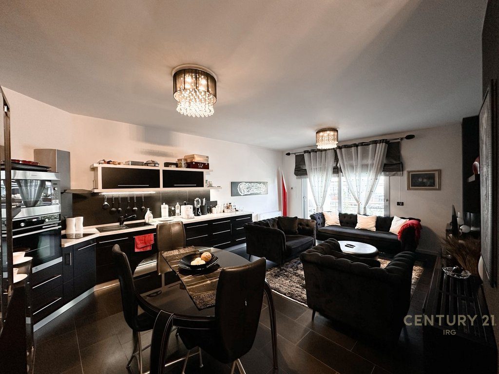 SHITET APARTAMENT 2+1  NE BLLOK