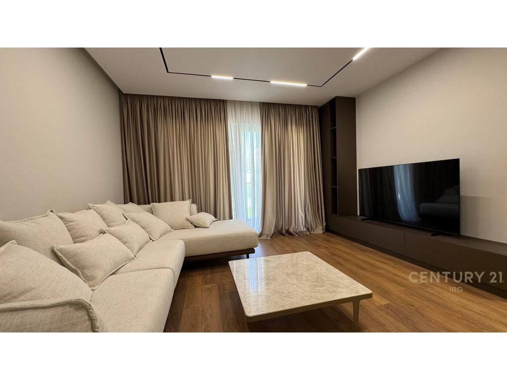 JEPET ME QIRA APARTAMENT 2+1+2 ME POST PARKIMI TEK KODRA E DIELLIT  !