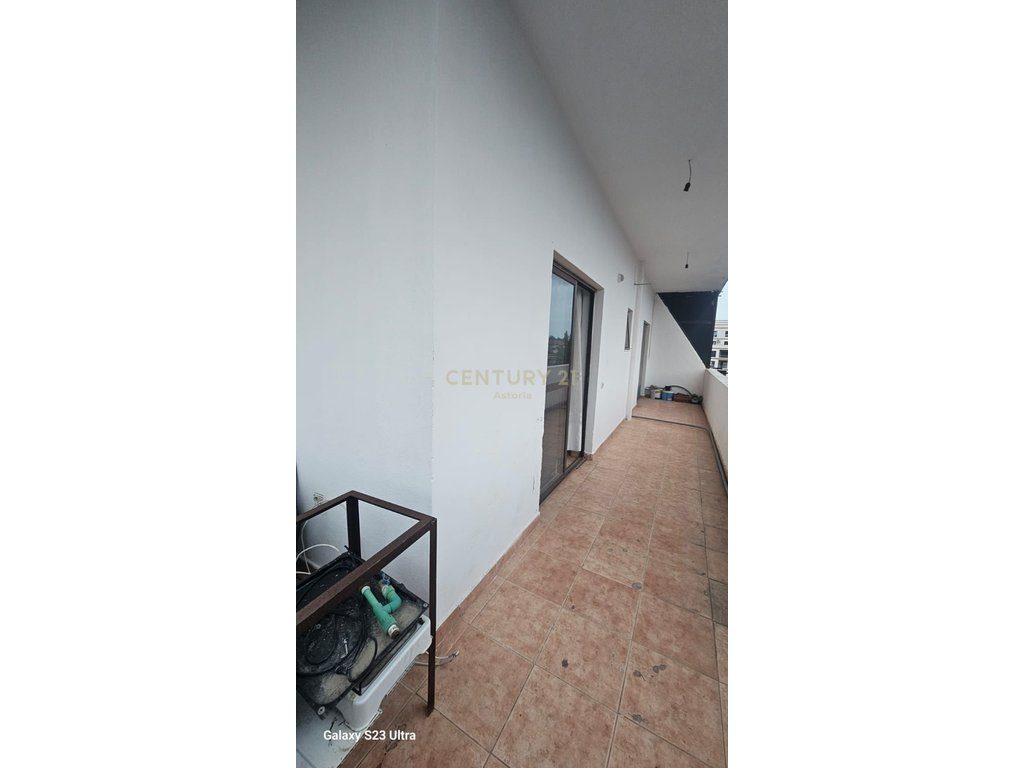 SHITET APARTAMENT 1+1 NE GOLEM, PRANE BONITA VIENA