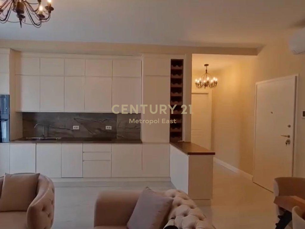 JEPET ME QIRA – Apartament 1+1 në Joy Residence, pranë TEG