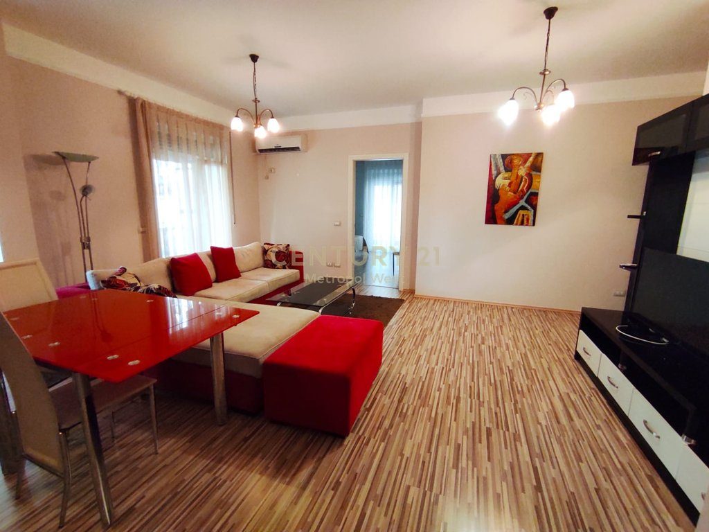 JEPET ME QIRA APARTAMENT PLUS GARAZH  PRANE MYSLYM SHYRIT !