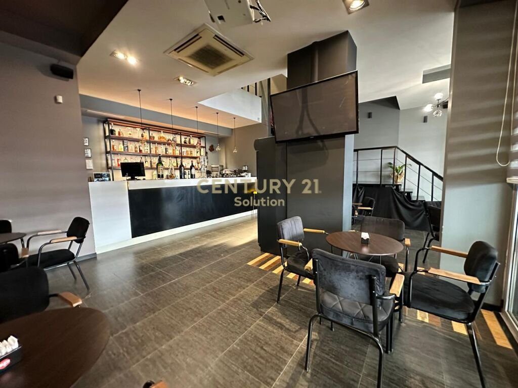 JEPET ME QERA AMBIENT DUPLEX TEK KOMUNA E PARISIT