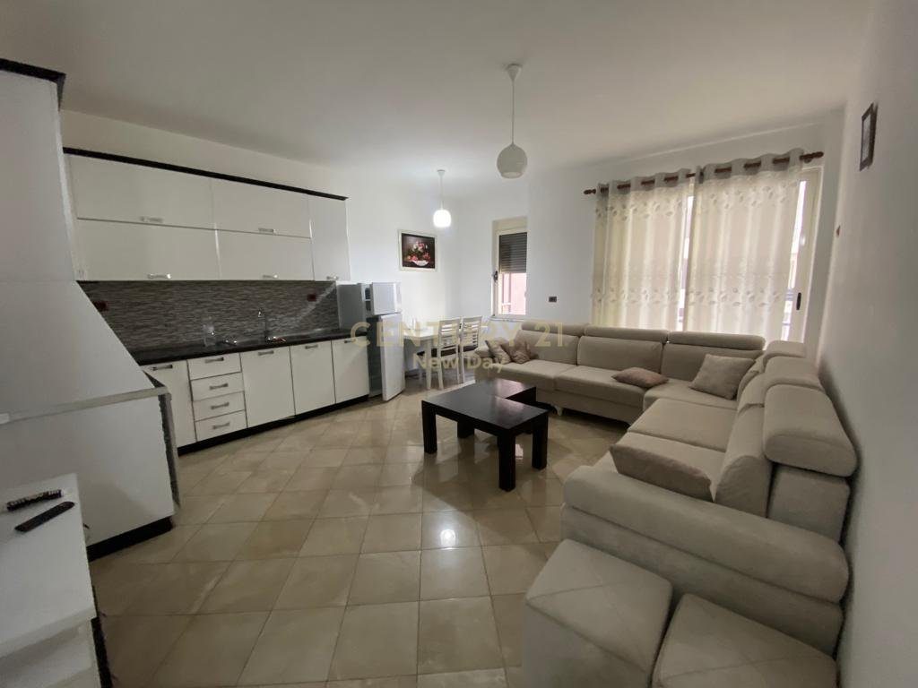 SHITET APARTAMENT 1+1 NE PLAZH , RROTA E KUQE!