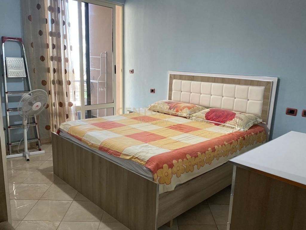 SHITET APARTAMENT 1+1 NE PLAZH , RROTA E KUQE!