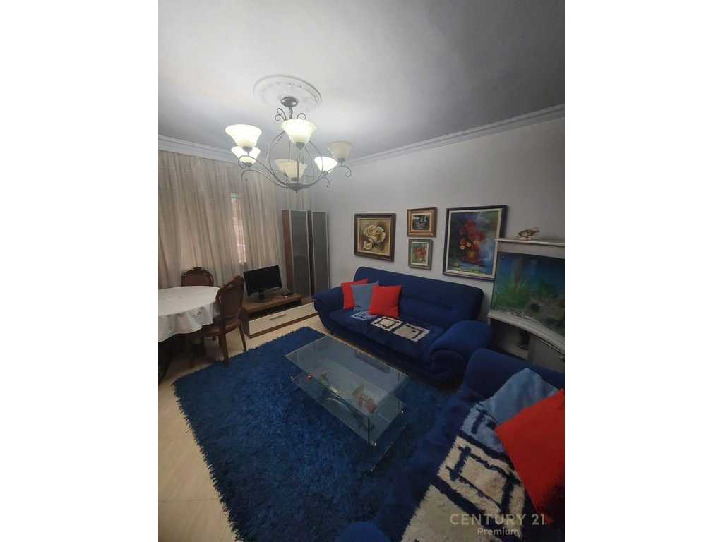 SHITET APARTAMENT 3+1 – FILLIM I RRUGËS MYSLYM SHYRI!