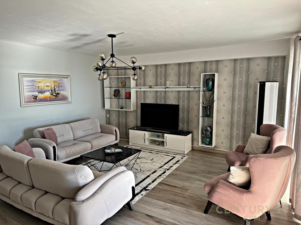SHESIM APARTAMENT 3+1+3 NE SARANDE!