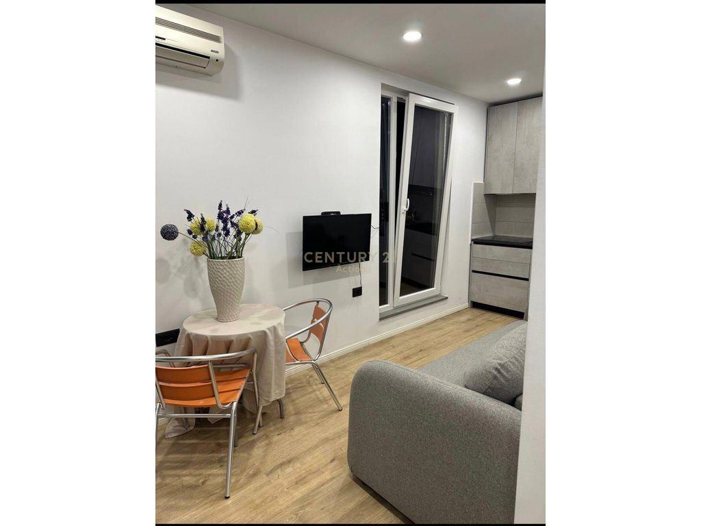 JEPET ME QIRA GARSIONERE,ISH TREGU ELEKTRIK!