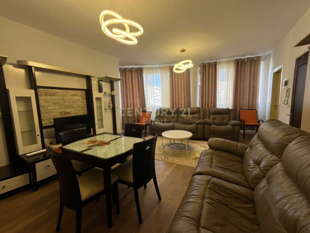 SHESIM APARTAMENT 1+1 NE RRUGEN DALIP TOPI, FRESK !!